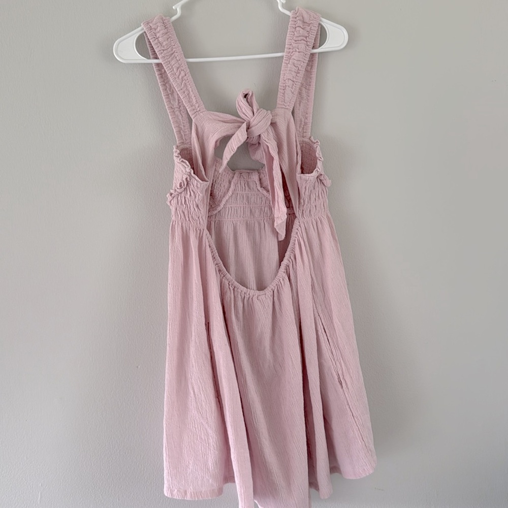 Elegant Pink Sleeveless Dress - Picture 4 of 7